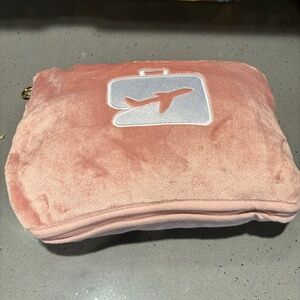 New EverSnug 2 in 1 travel blanket/pillow